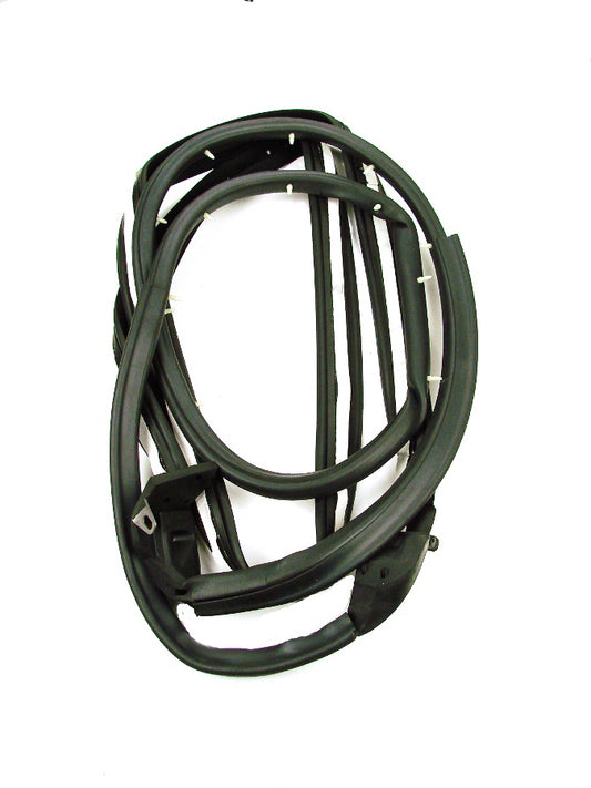 *1975-91 Chevrolet, GMC, Suburban; Tailgate Seal