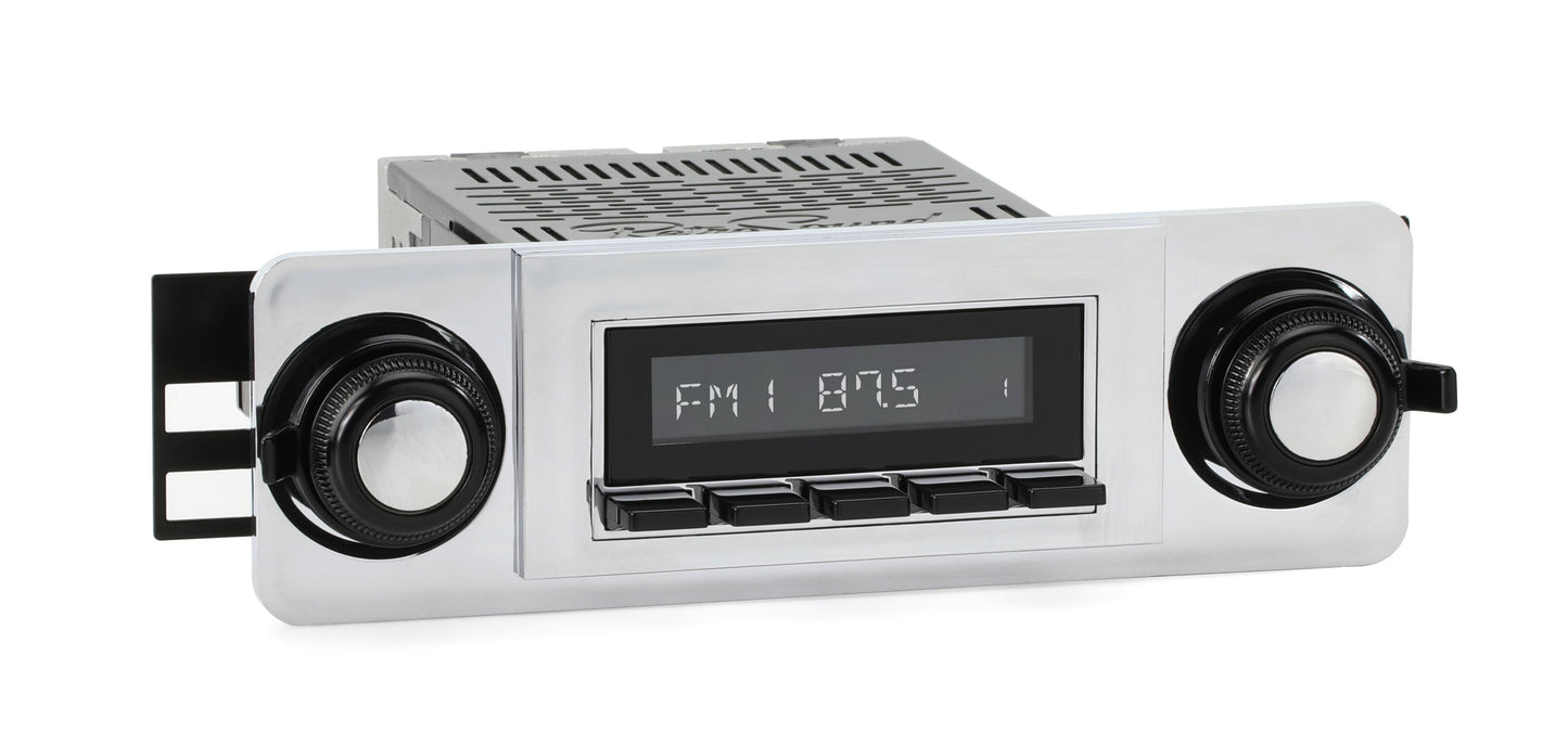 1970-1972 GMC Jimmy RetroRadio