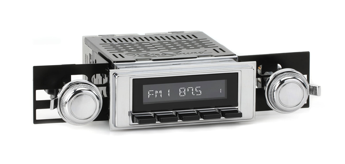 1970-1972 Chevrolet Monte Carlo RetroRadio