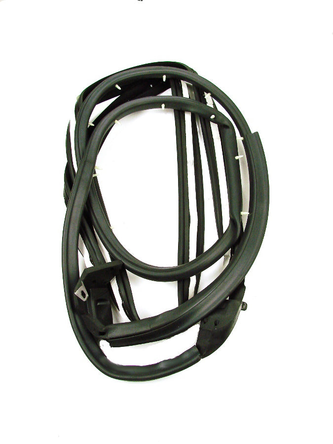*1975-91 Chevrolet, GMC, Suburban; Tailgate Seal